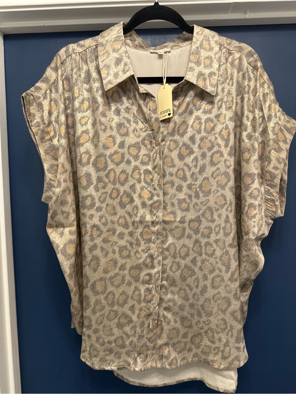 NWT JODIFL Women's Metallic Leopard Button-Front Top in Gold and Gray
